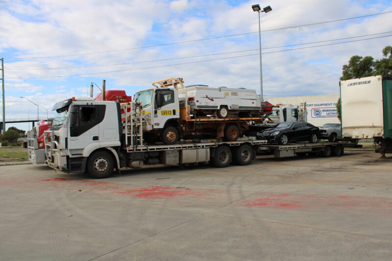 4x4 np300 isuzu truck from perth